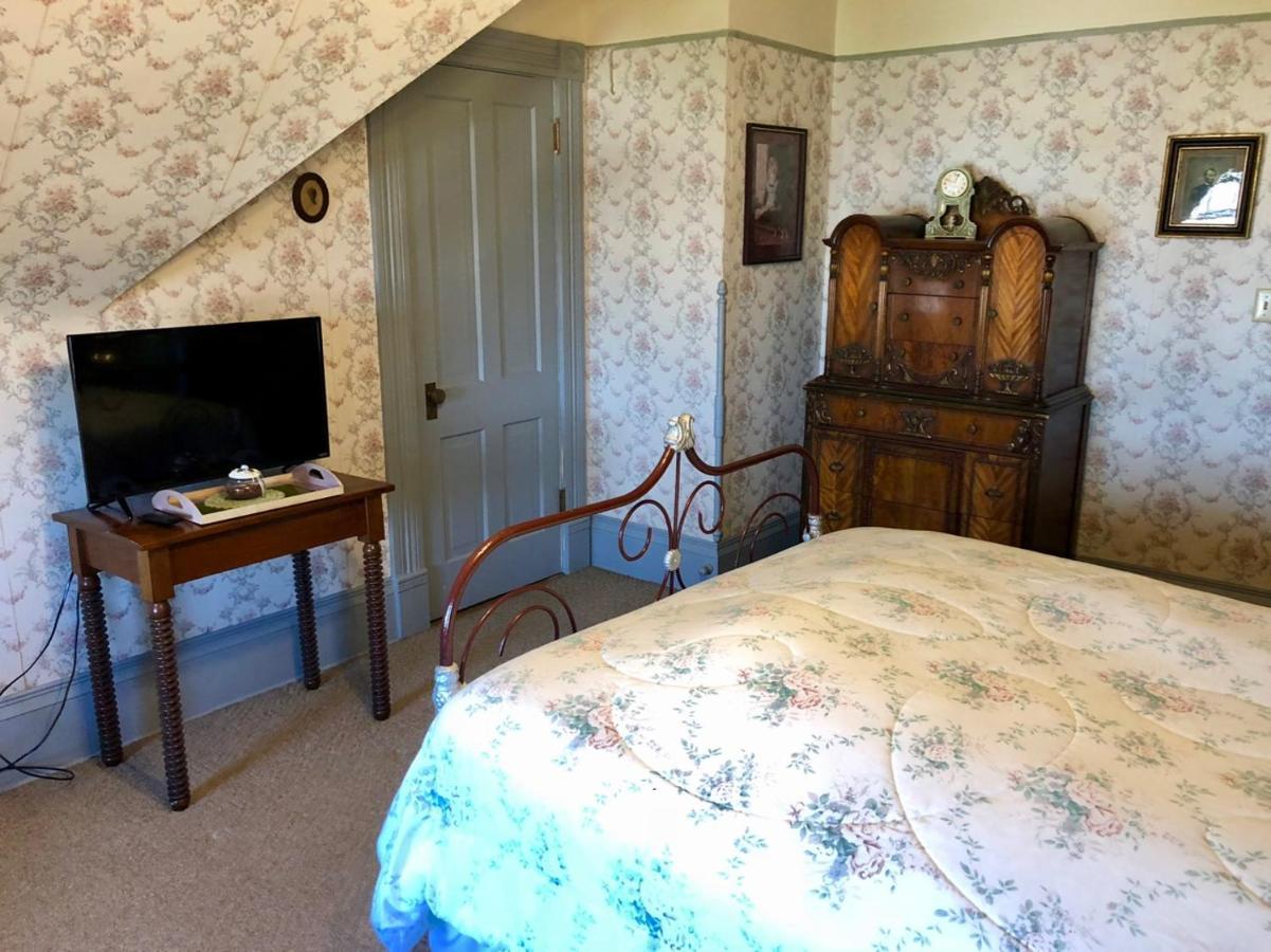 The Hancock House Bed & Breakfast Inn Dubuque Eksteriør bilde