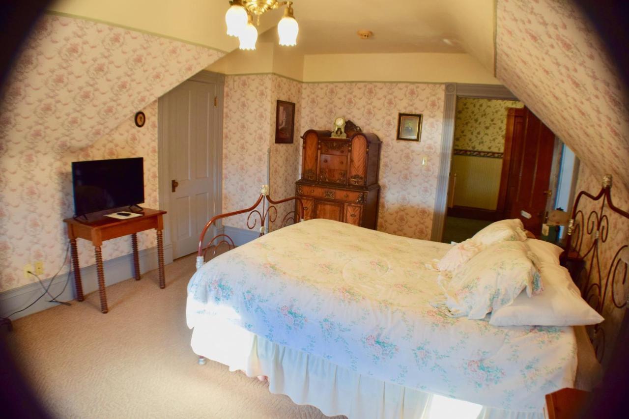 The Hancock House Bed & Breakfast Inn Dubuque Eksteriør bilde