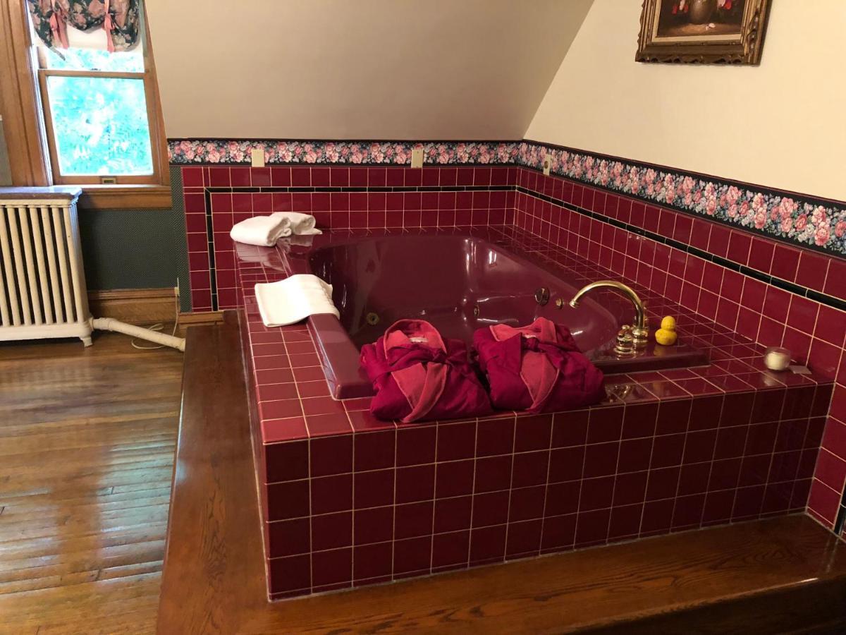 The Hancock House Bed & Breakfast Inn Dubuque Eksteriør bilde
