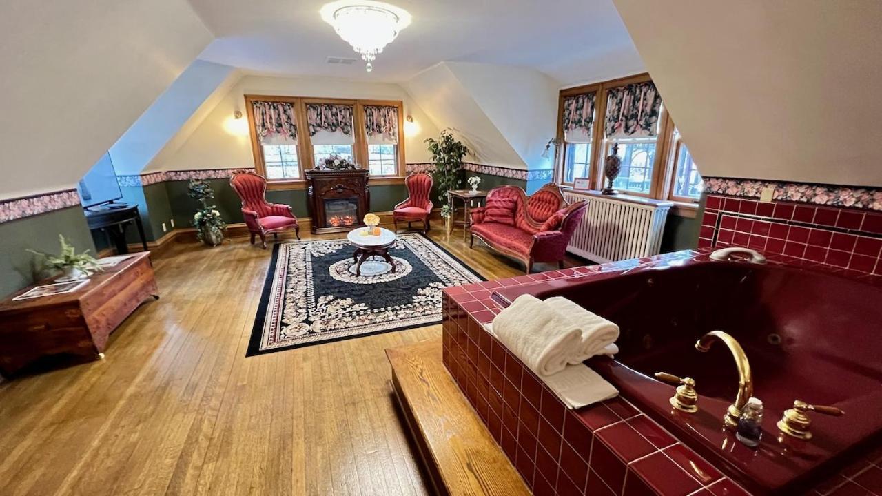 The Hancock House Bed & Breakfast Inn Dubuque Eksteriør bilde