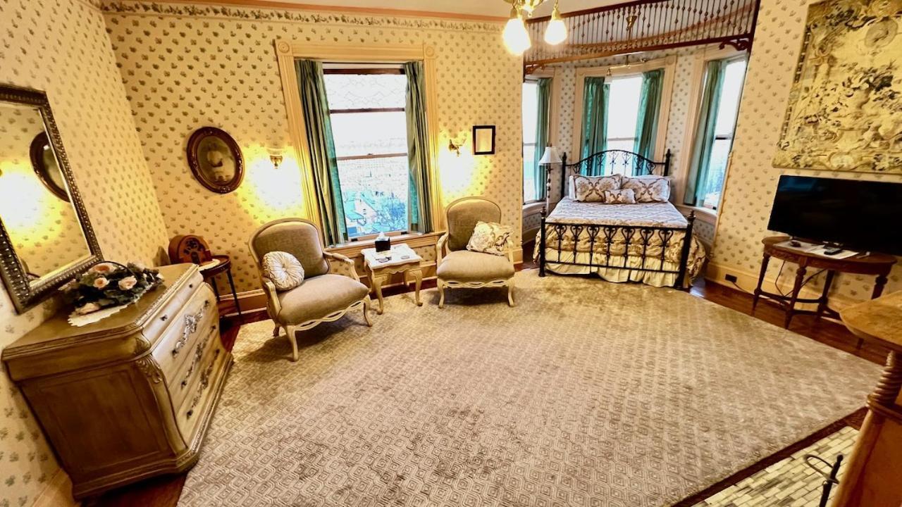 The Hancock House Bed & Breakfast Inn Dubuque Eksteriør bilde