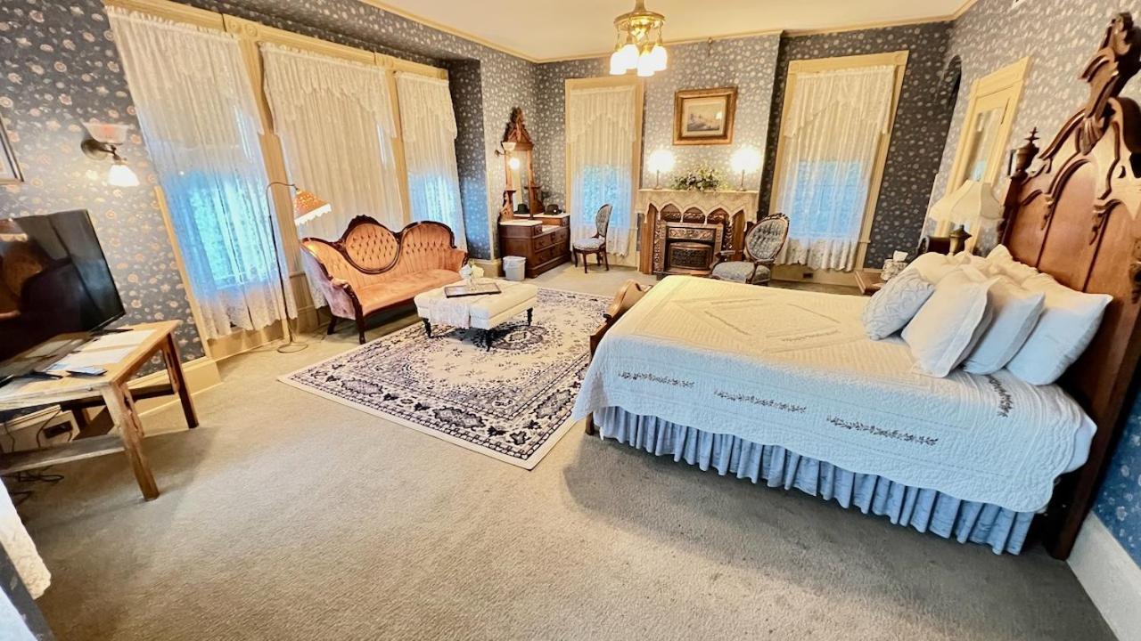 The Hancock House Bed & Breakfast Inn Dubuque Eksteriør bilde