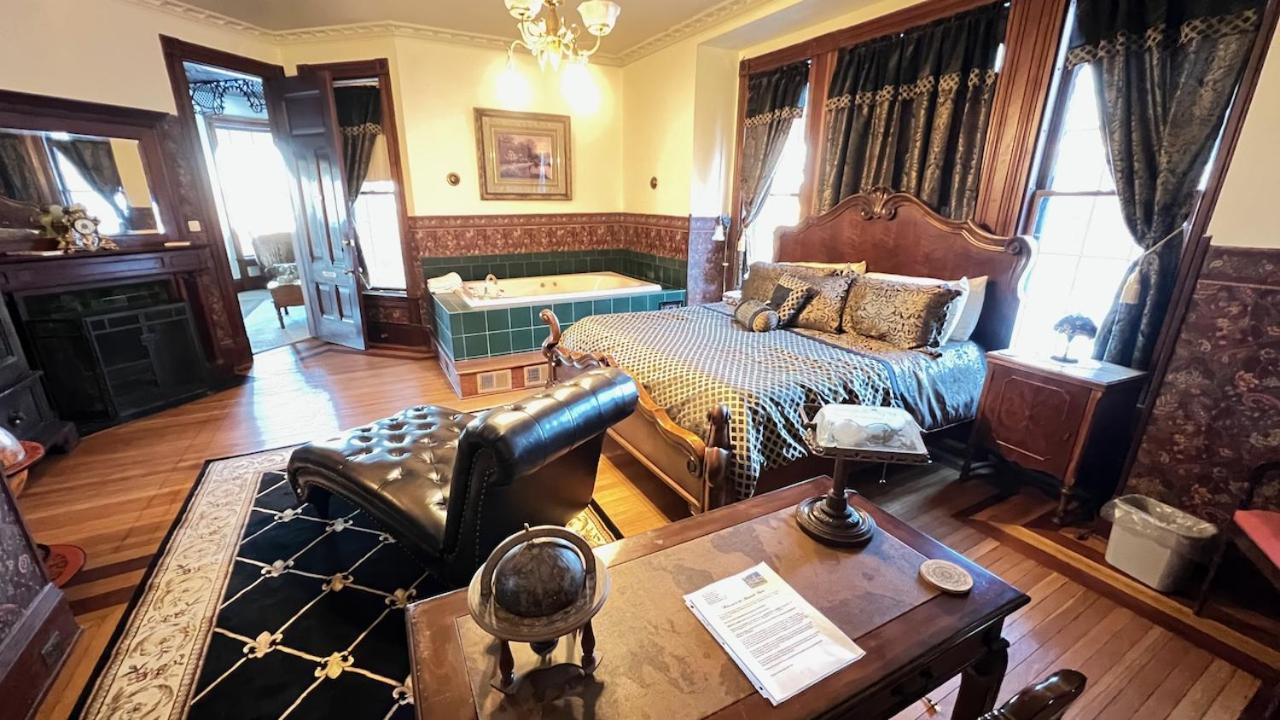 The Hancock House Bed & Breakfast Inn Dubuque Eksteriør bilde