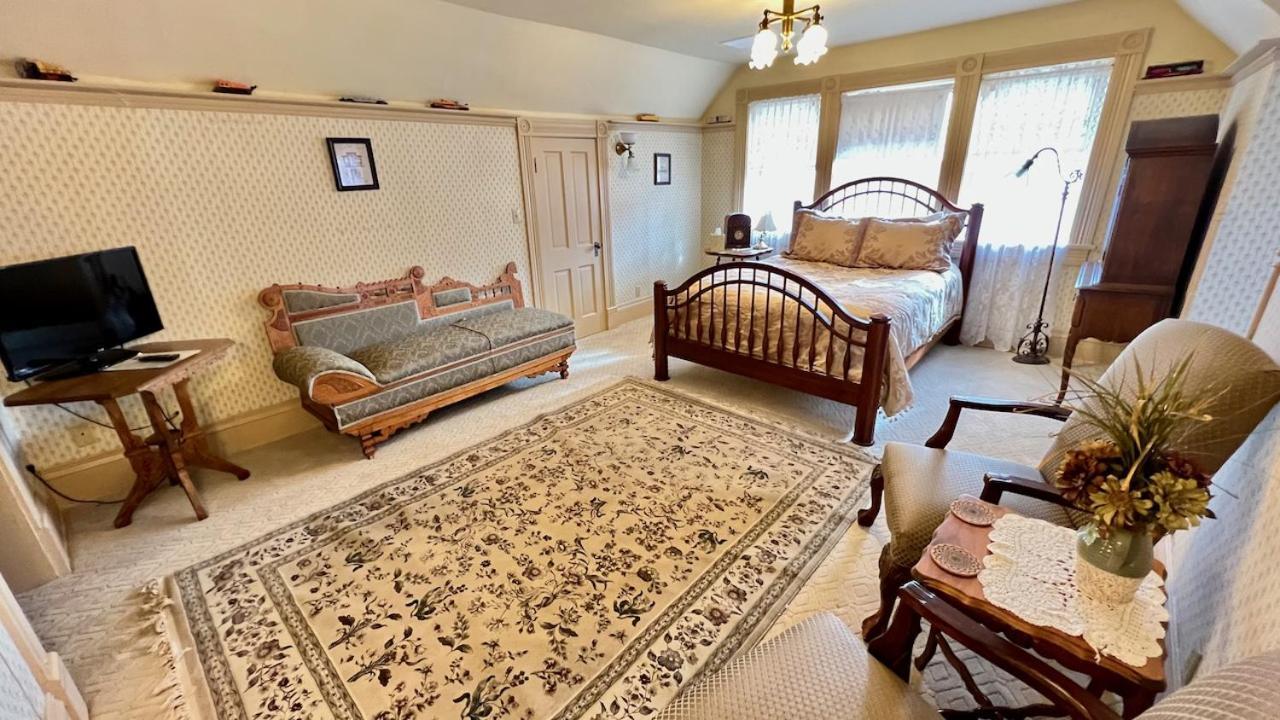The Hancock House Bed & Breakfast Inn Dubuque Eksteriør bilde